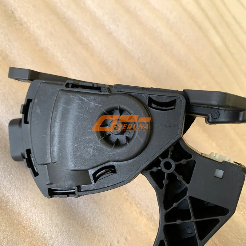 811W25970-6103 Conjunto del pedal del acelerador