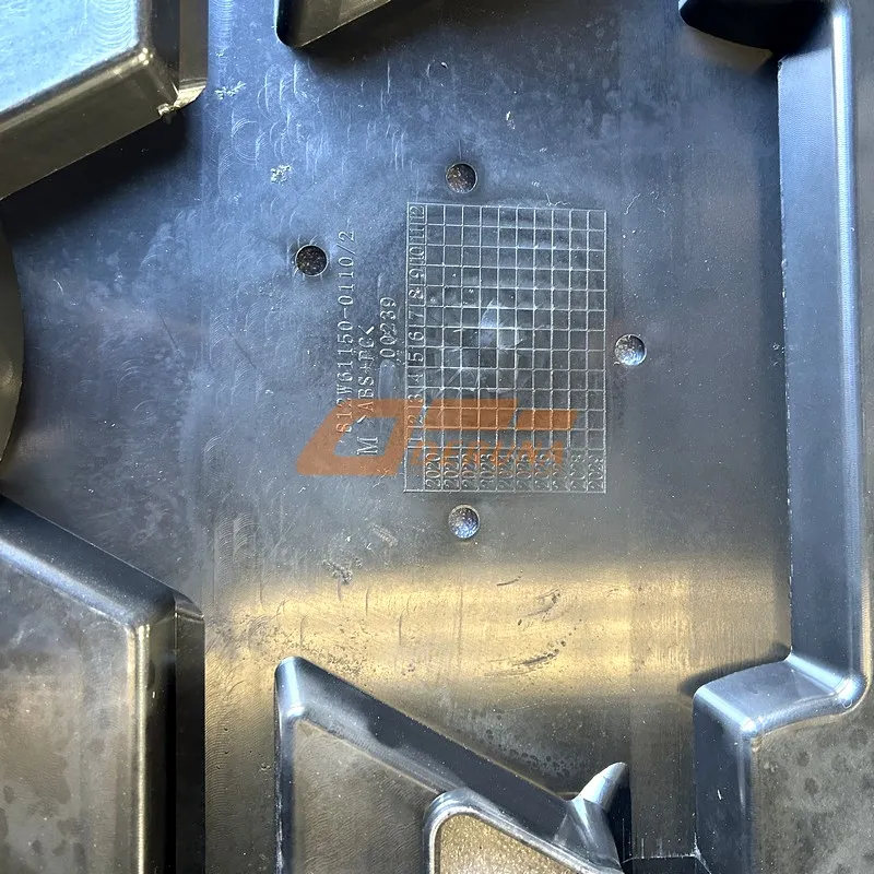 812W61150-0110 Front Hood