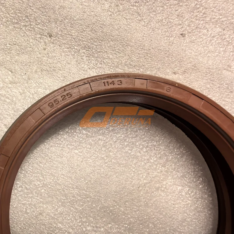 C01032 Gearbox Output Shaft External - Internal Oil Seals